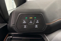 Harmaa CUPRA BORN 2024 kuva 25.