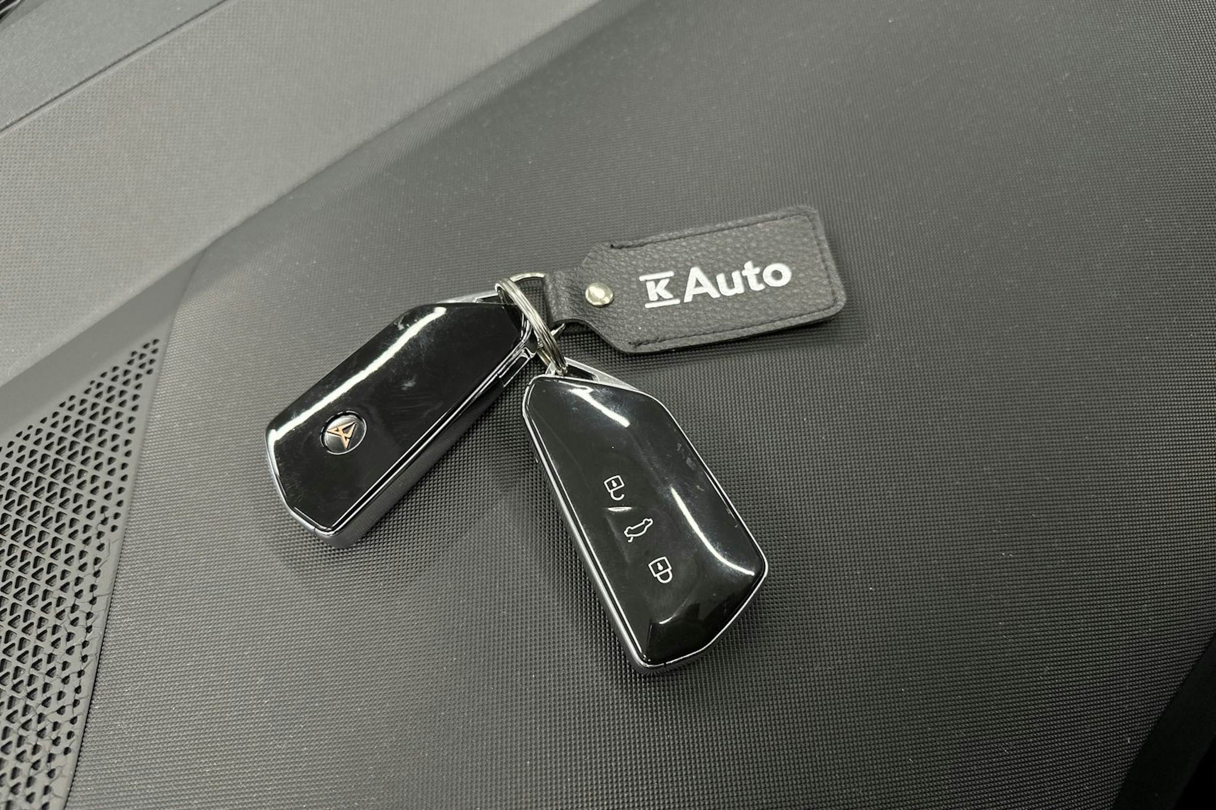 harmaa CUPRA Born 2024 kuva 27.