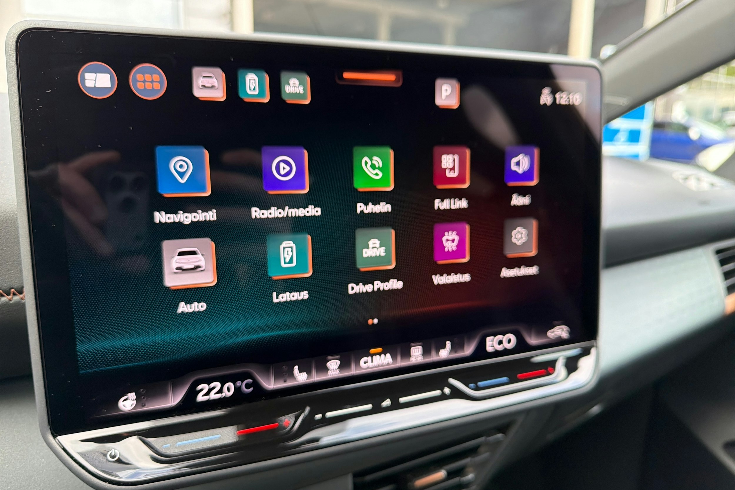 vihreä CUPRA Born 2024 kuva 16.