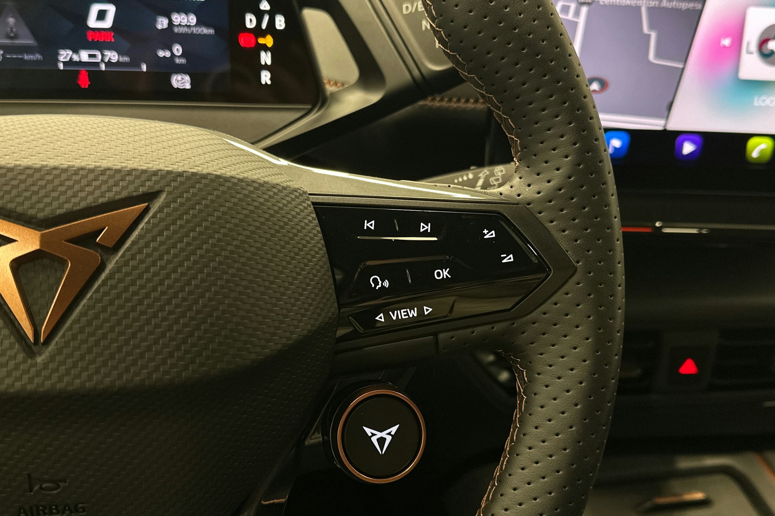 sininen CUPRA Born 2024 kuva 18.