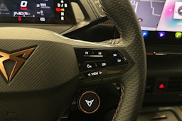 sininen CUPRA Born 2024 kuva 18.