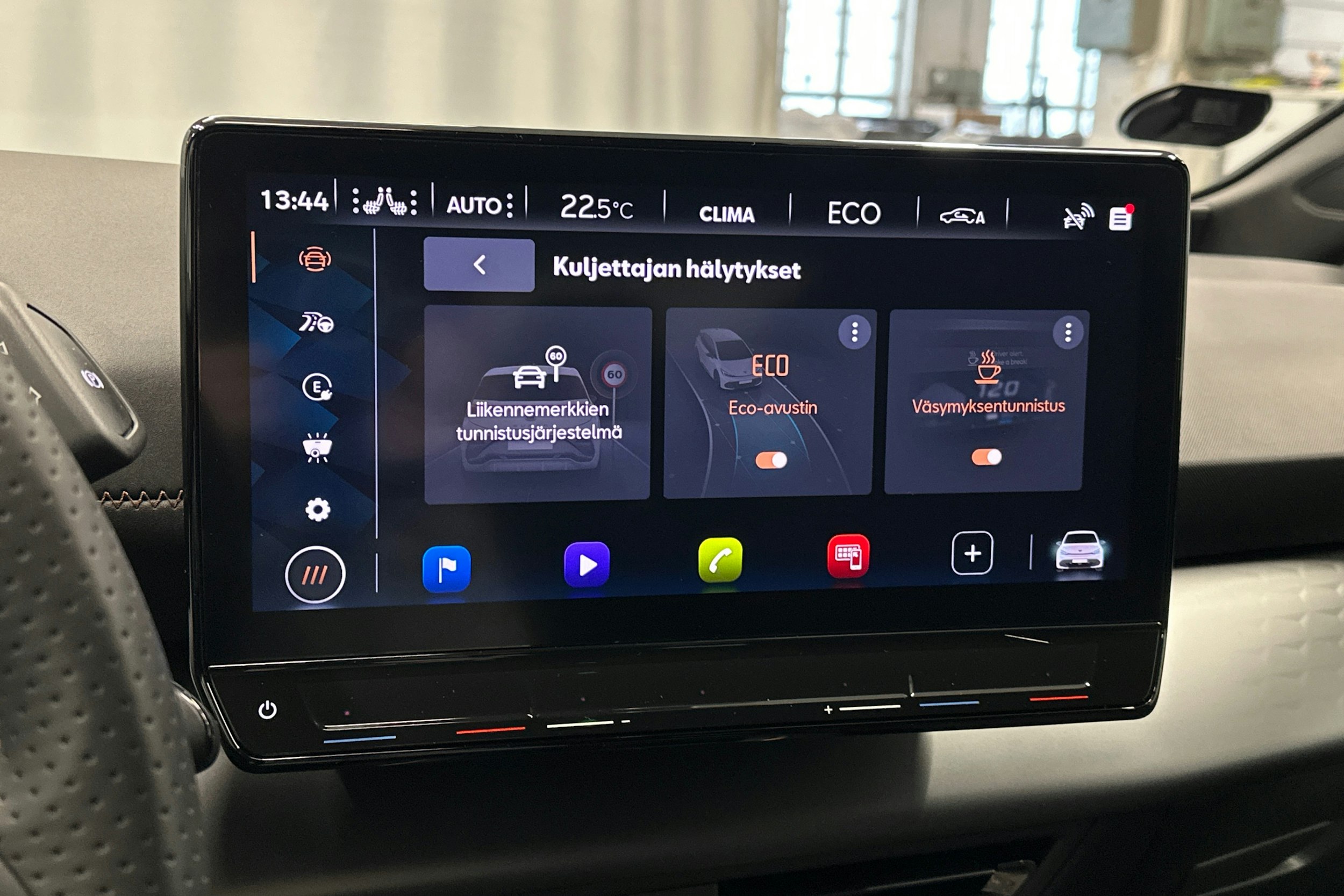 sininen CUPRA Born 2024 kuva 24.