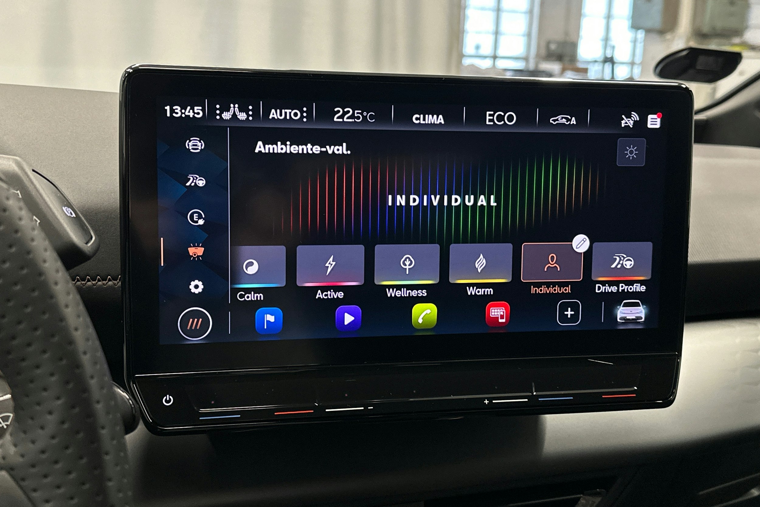 sininen CUPRA Born 2024 kuva 26.