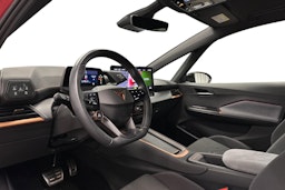 punainen CUPRA Born 2024 kuva 6.