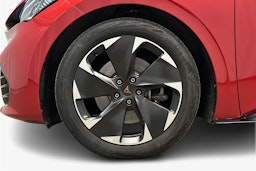 punainen CUPRA Born 2024 kuva 9.