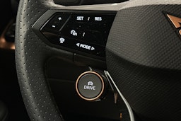 punainen CUPRA Born 2024 kuva 14.