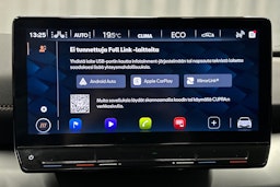 punainen CUPRA Born 2024 kuva 19.