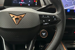harmaa CUPRA Born 2024 kuva 12.