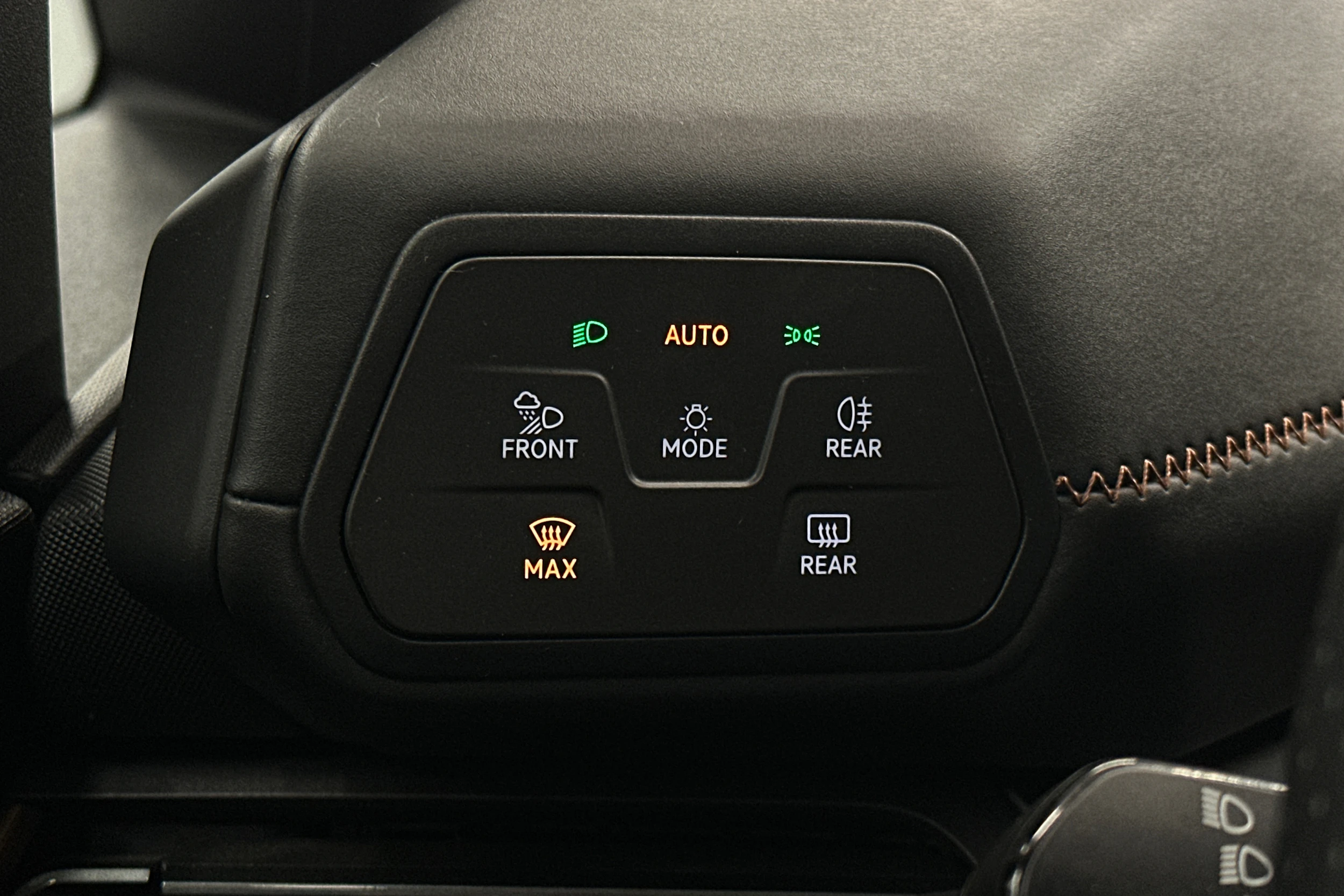 harmaa CUPRA Born 2024 kuva 14.