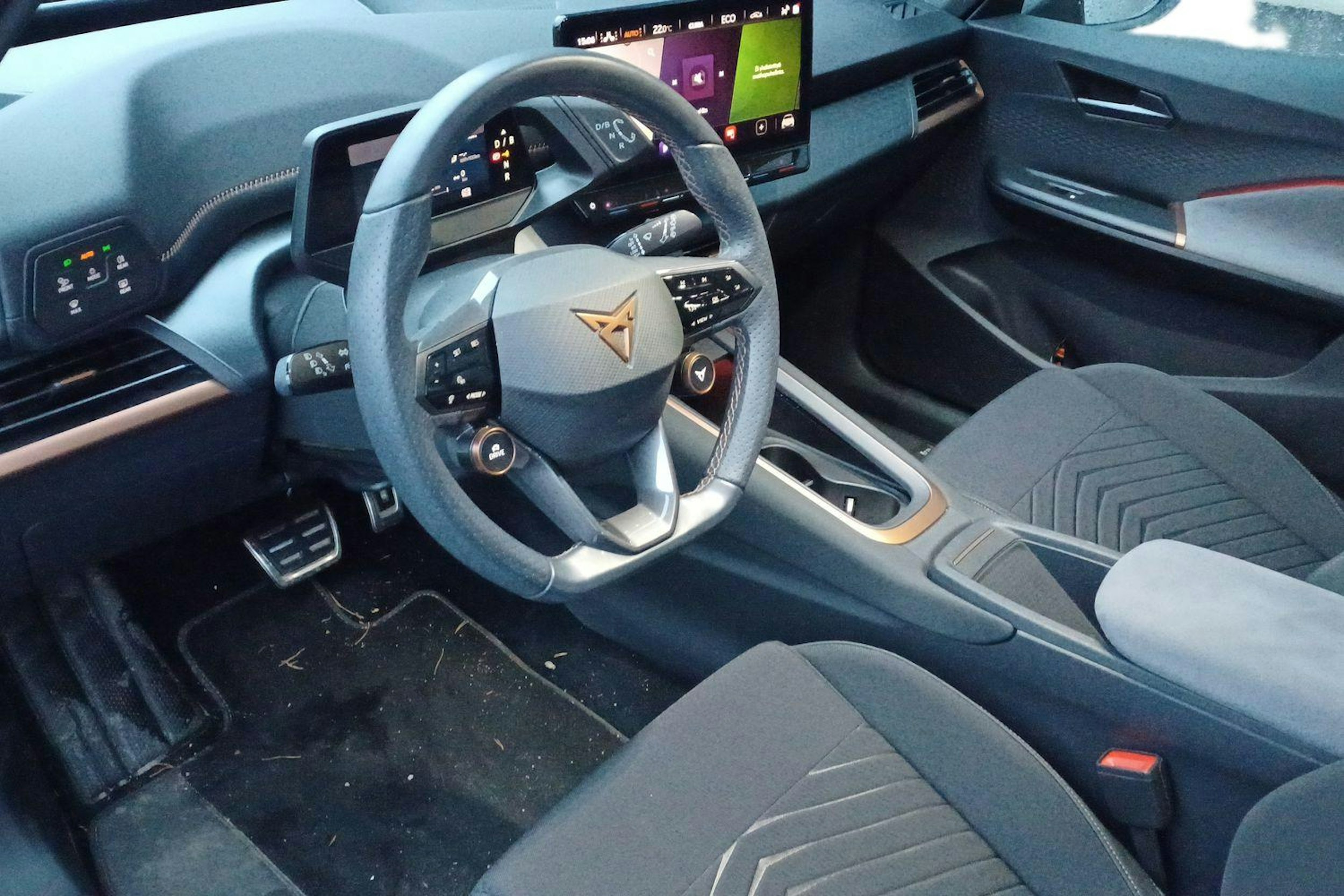 harmaa CUPRA Born 2024 kuva 3.