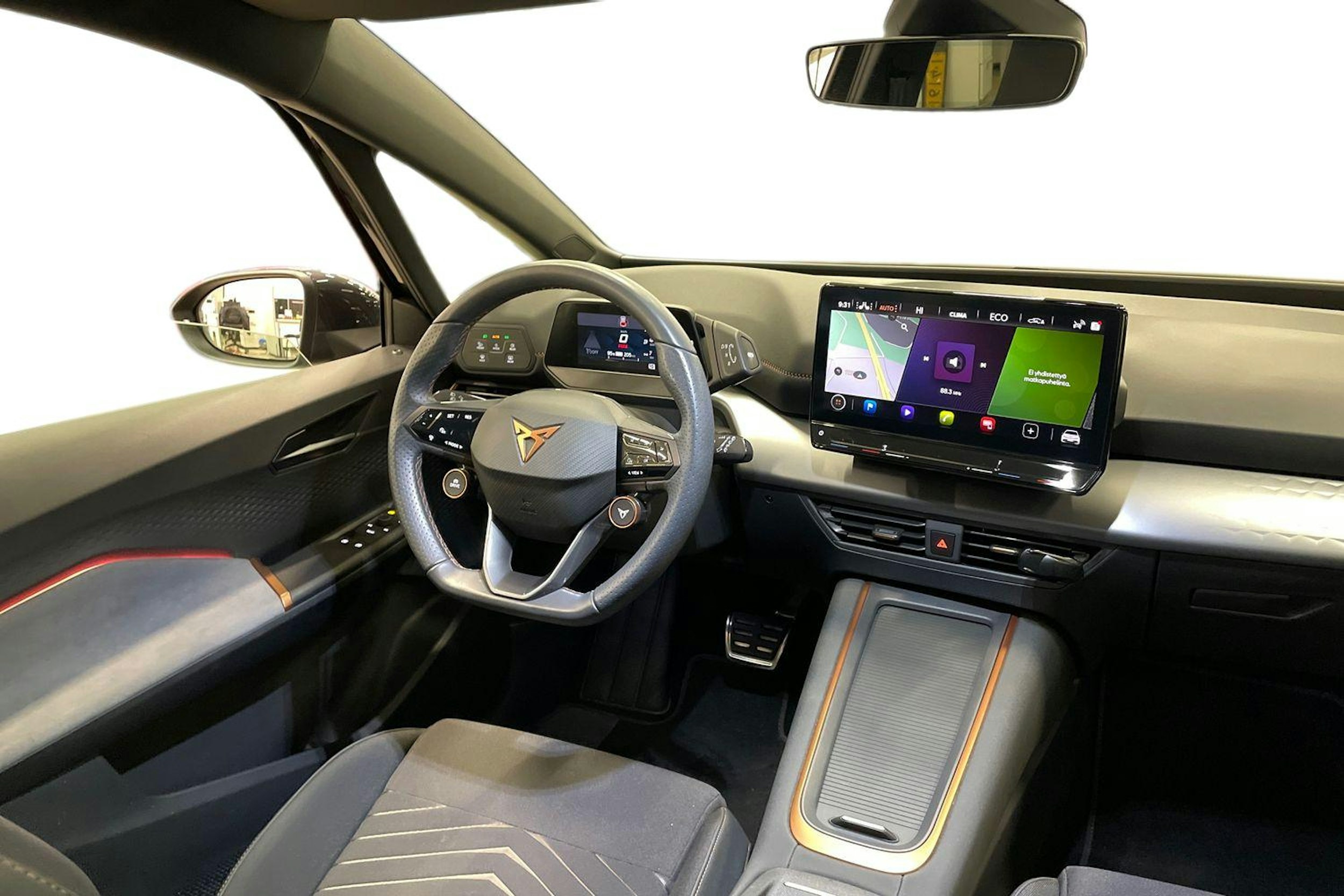 harmaa CUPRA Born 2024 kuva 9.