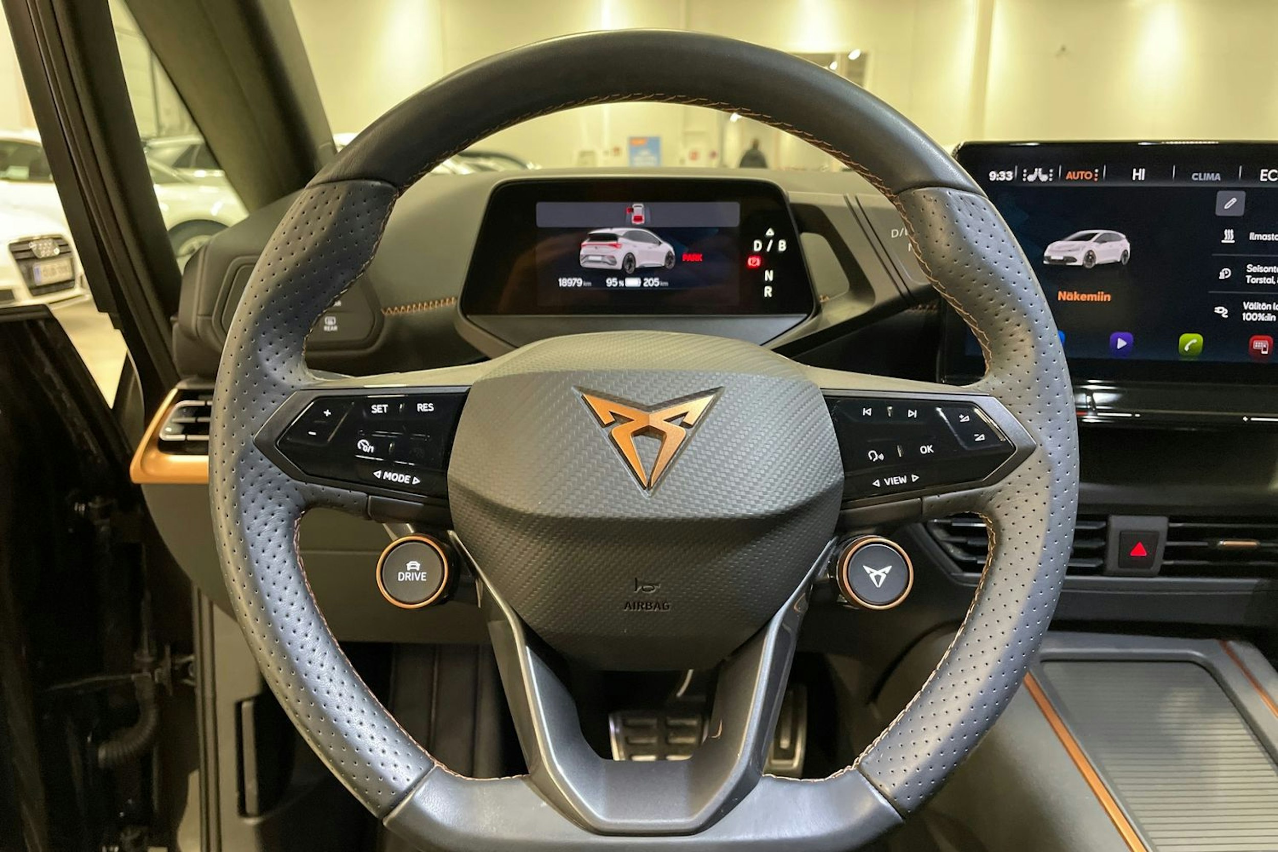 harmaa CUPRA Born 2024 kuva 17.