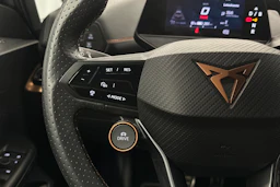 harmaa CUPRA Born 2024 kuva 11.