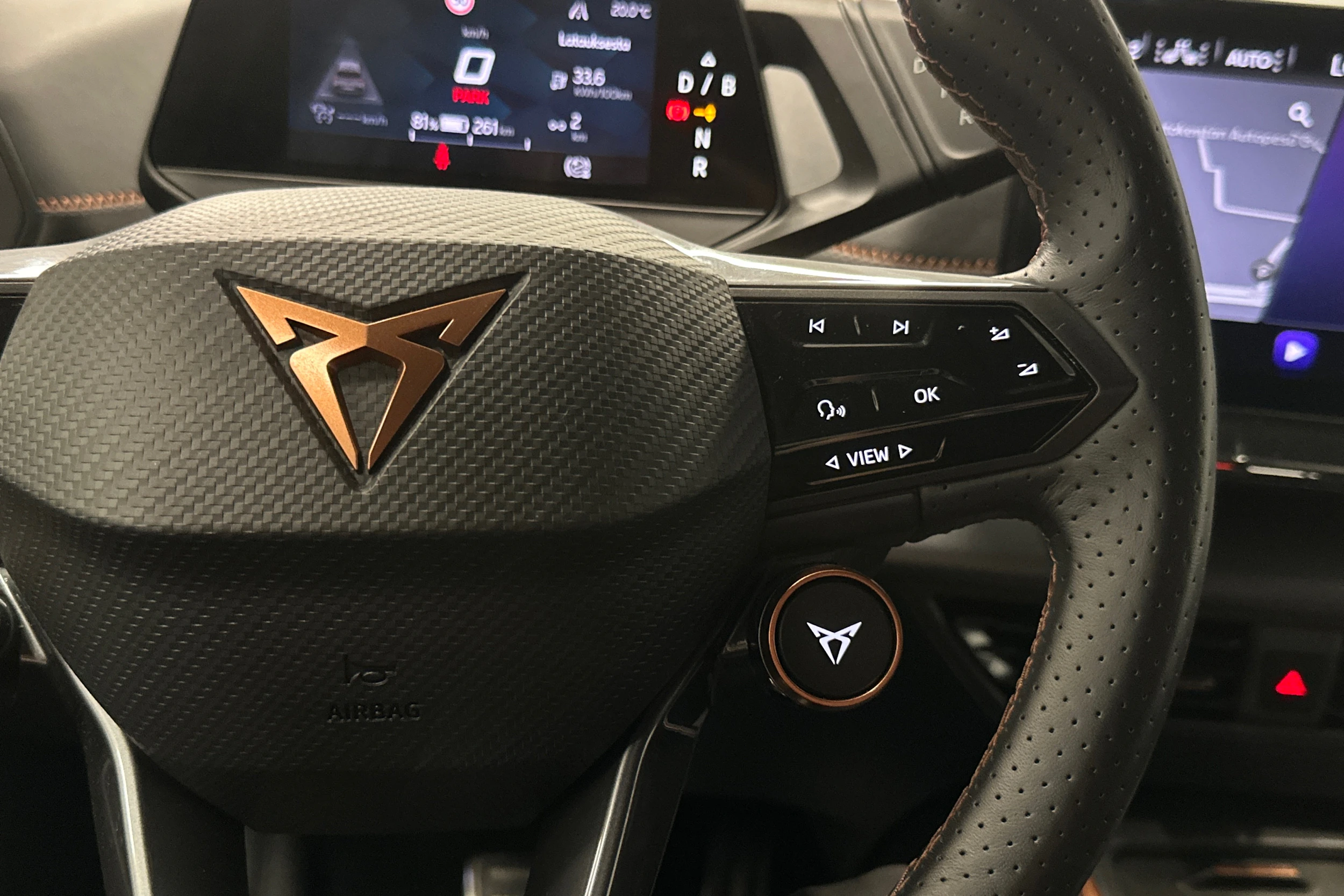 harmaa CUPRA Born 2024 kuva 12.