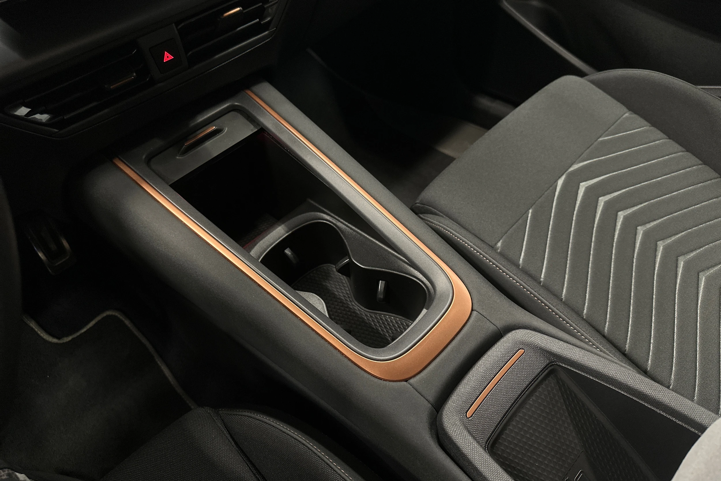 harmaa CUPRA Born 2024 kuva 34.
