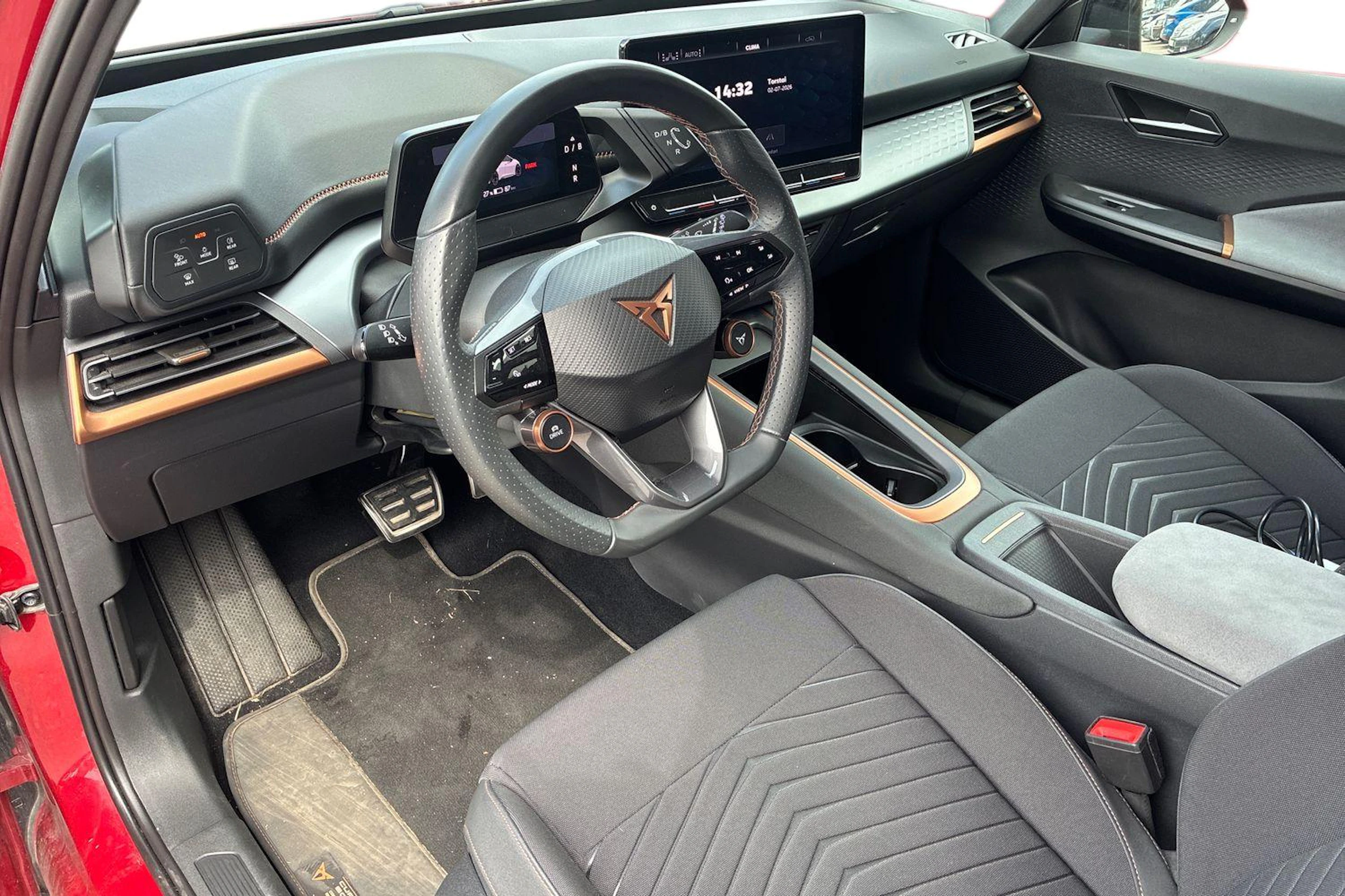 punainen CUPRA Born 2024 kuva 3.