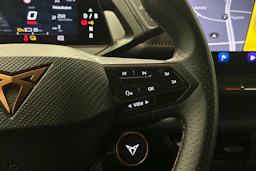 harmaa CUPRA Born 2024 kuva 15.