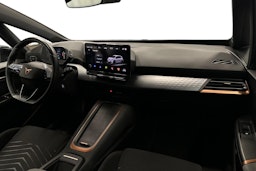 harmaa CUPRA Born 2024 kuva 9.