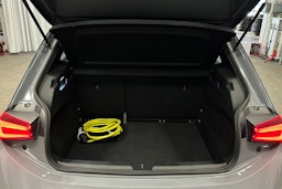 harmaa CUPRA Born 2024 kuva 14.