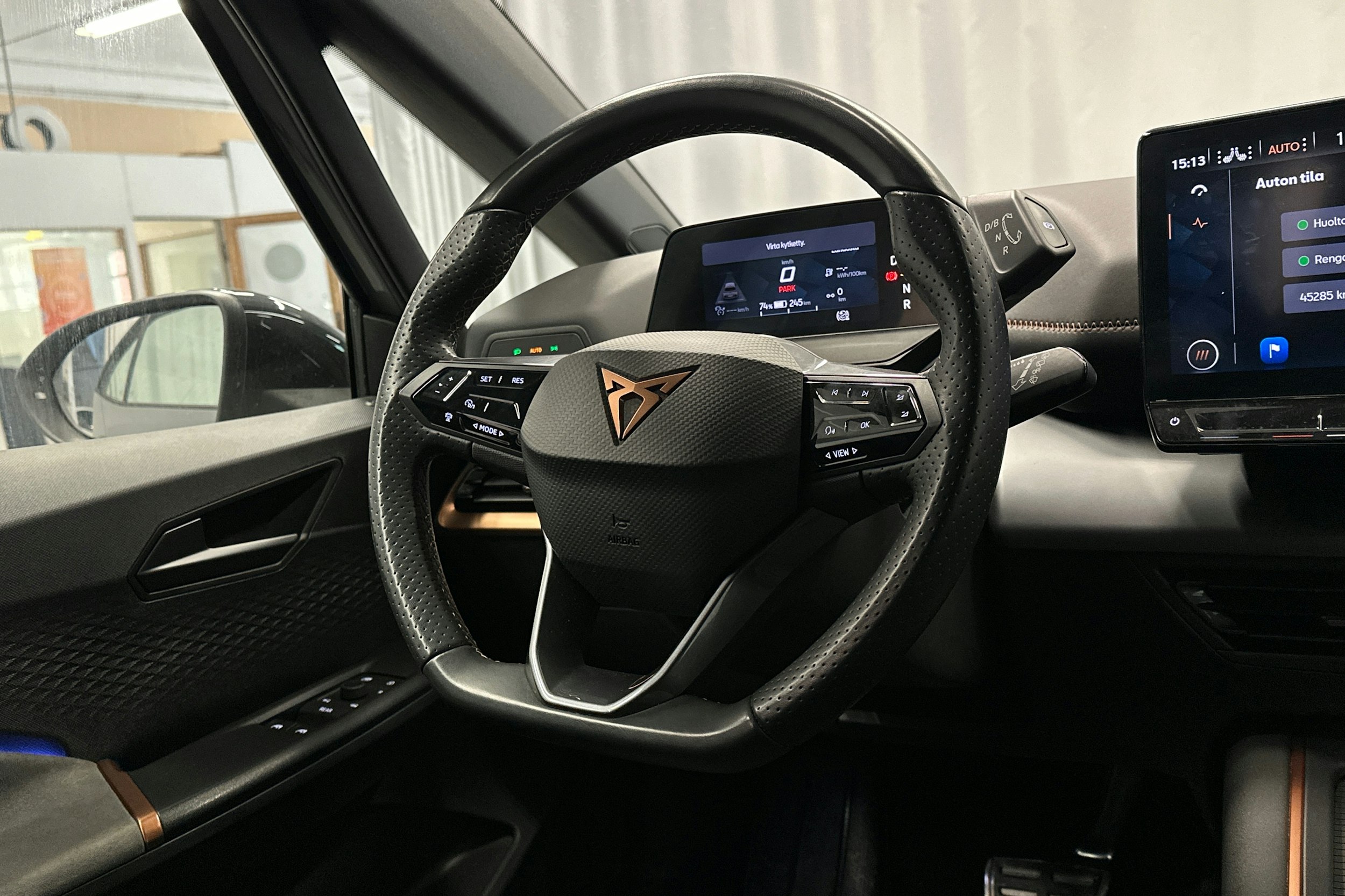 harmaa CUPRA Born 2024 kuva 16.