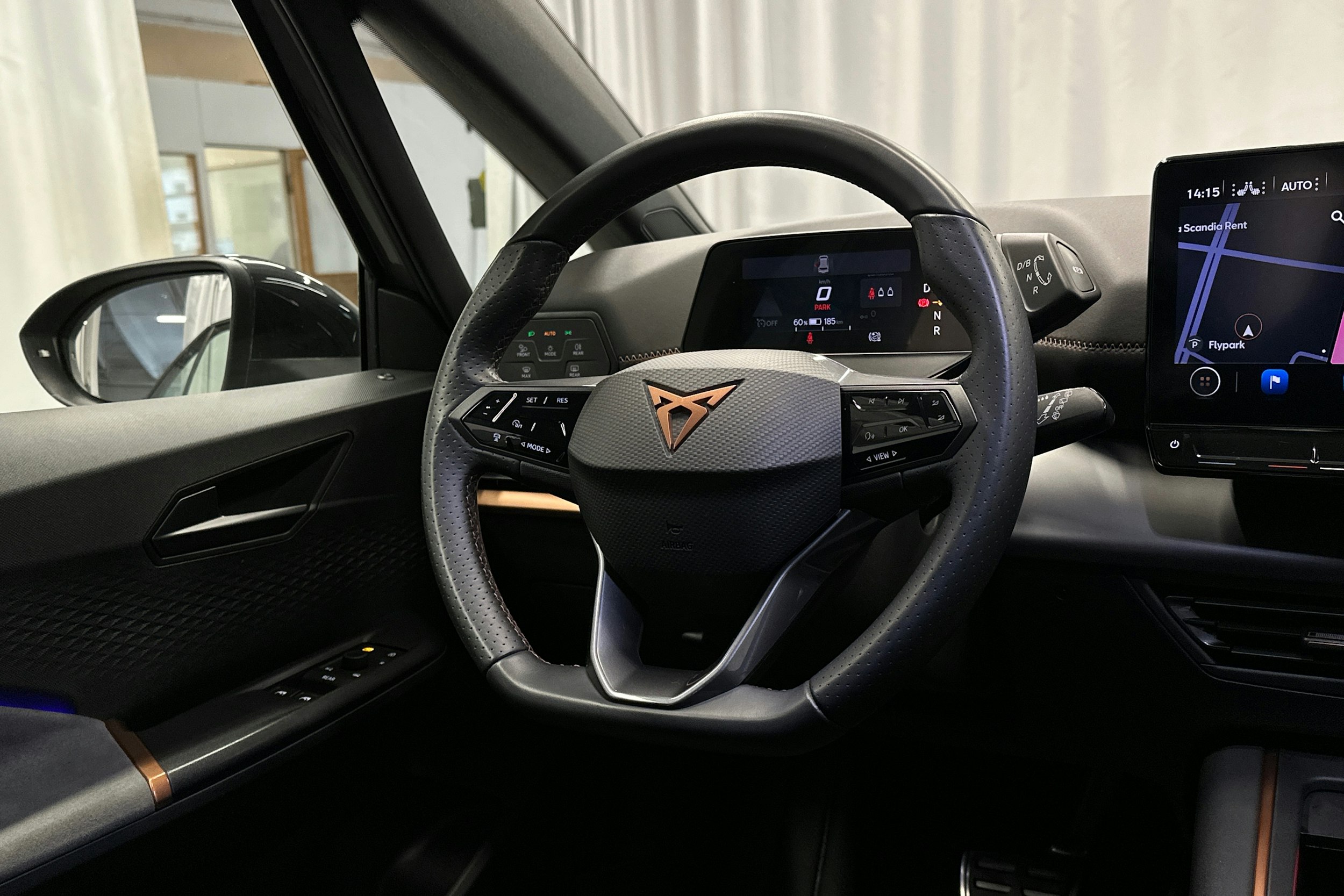 harmaa CUPRA Born 2024 kuva 13.