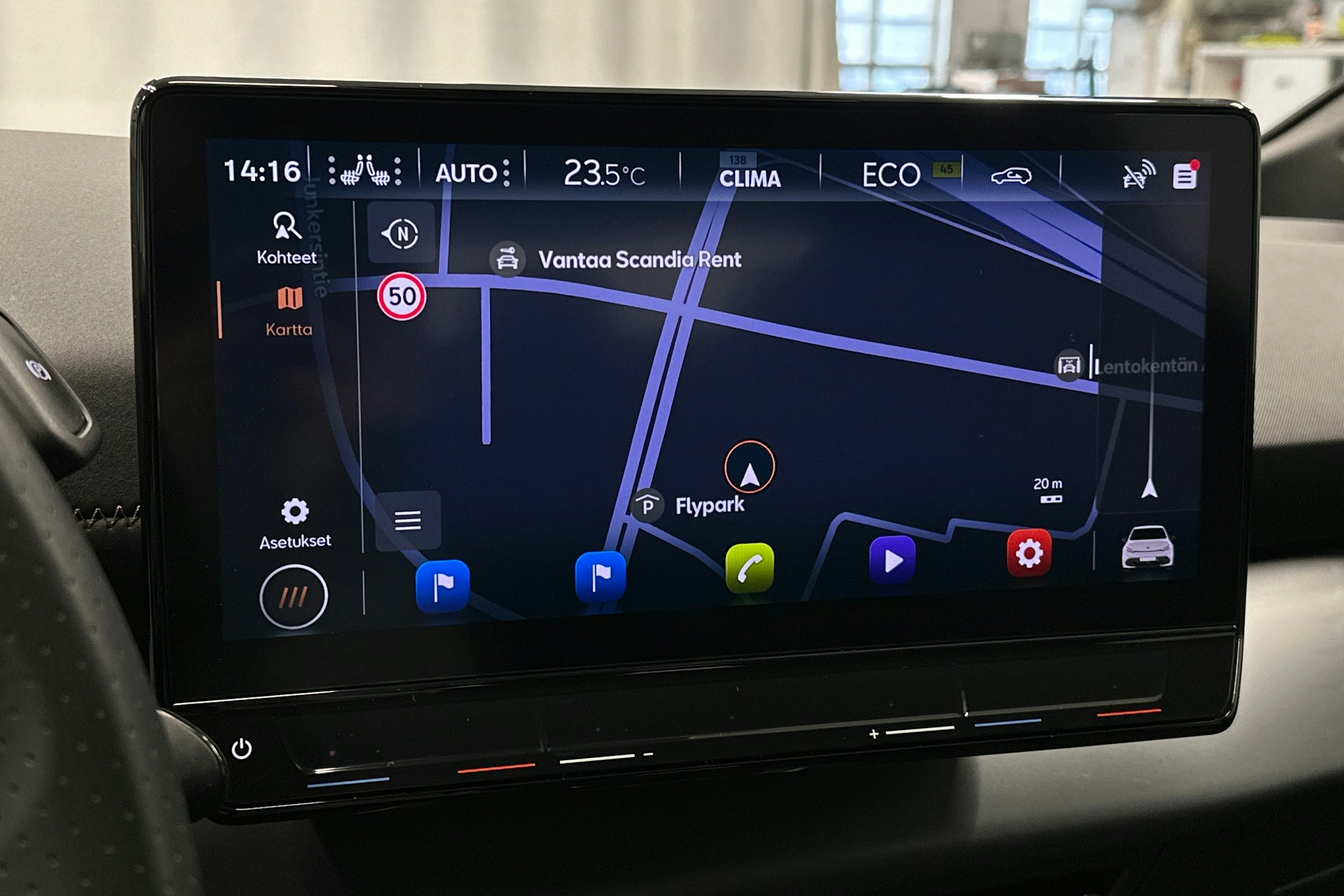 harmaa CUPRA Born 2024 kuva 18.