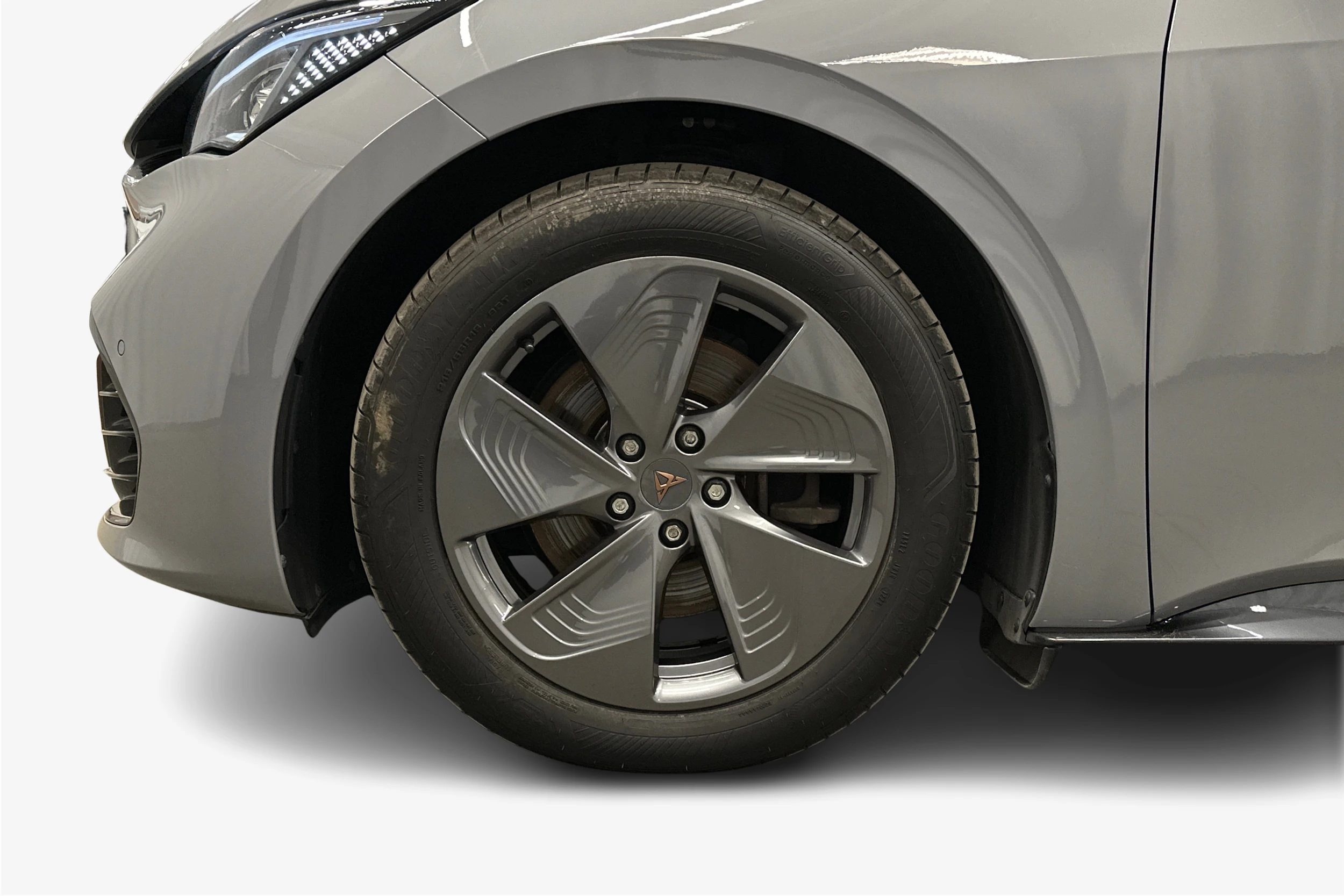 harmaa CUPRA Born 2024 kuva 12.