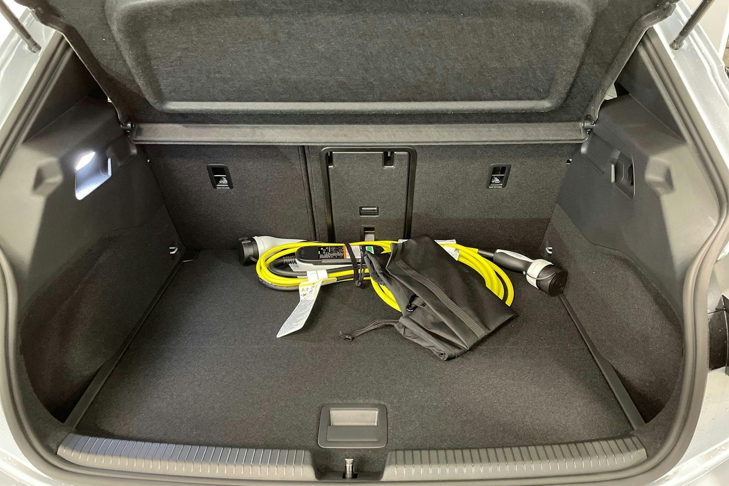 met. harmaa CUPRA Born 2025 kuva 11.