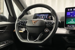 valkoinen CUPRA Born 2025 kuva 16.