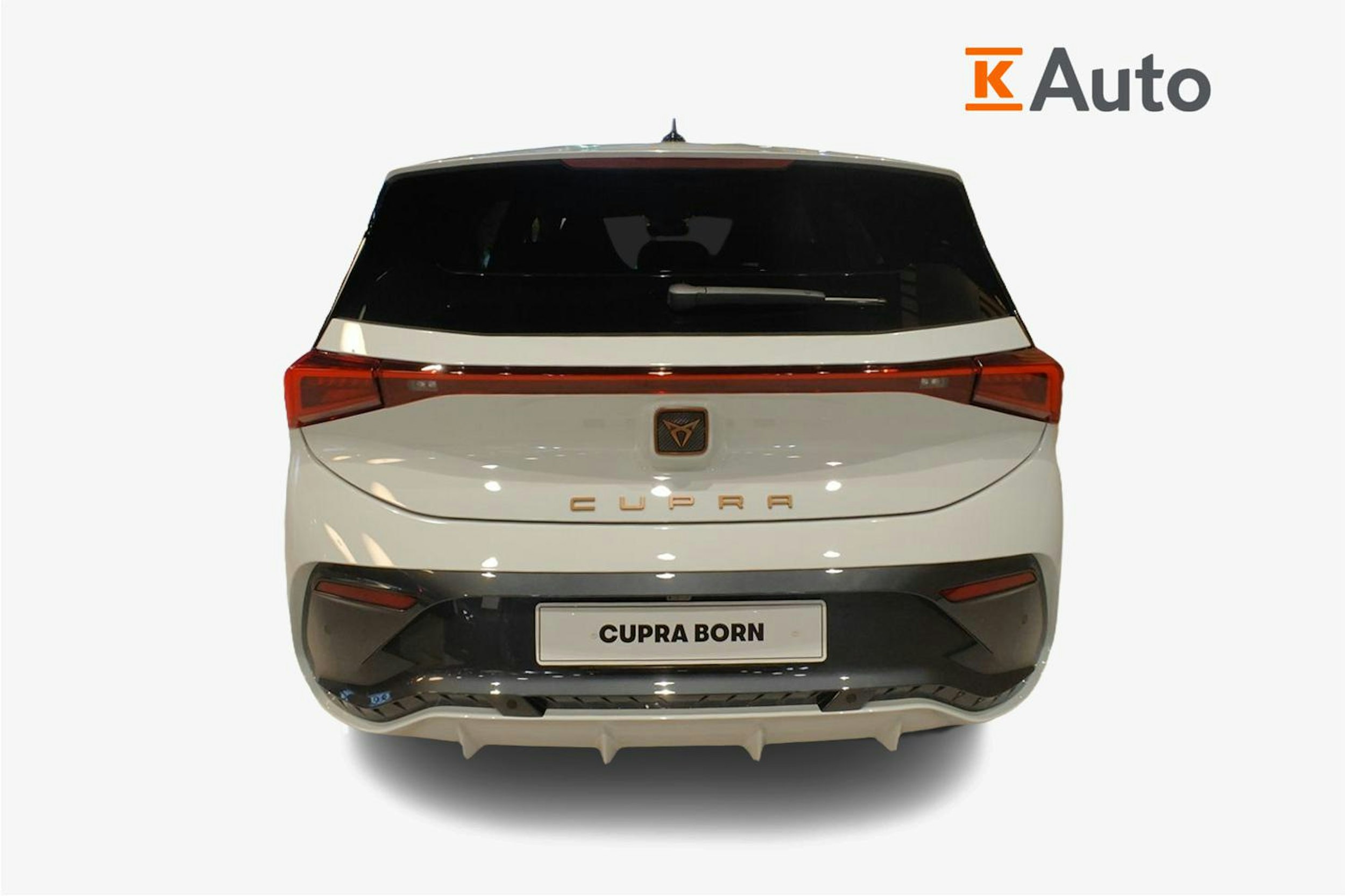 valkoinen CUPRA Born 2025 kuva 3.
