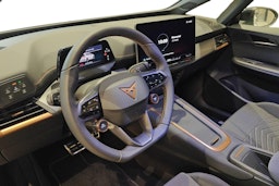 valkoinen CUPRA Born 2025 kuva 6.