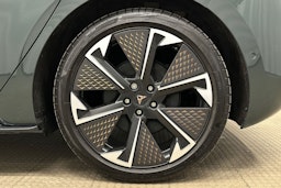vihreä CUPRA Born 2025 kuva 13.