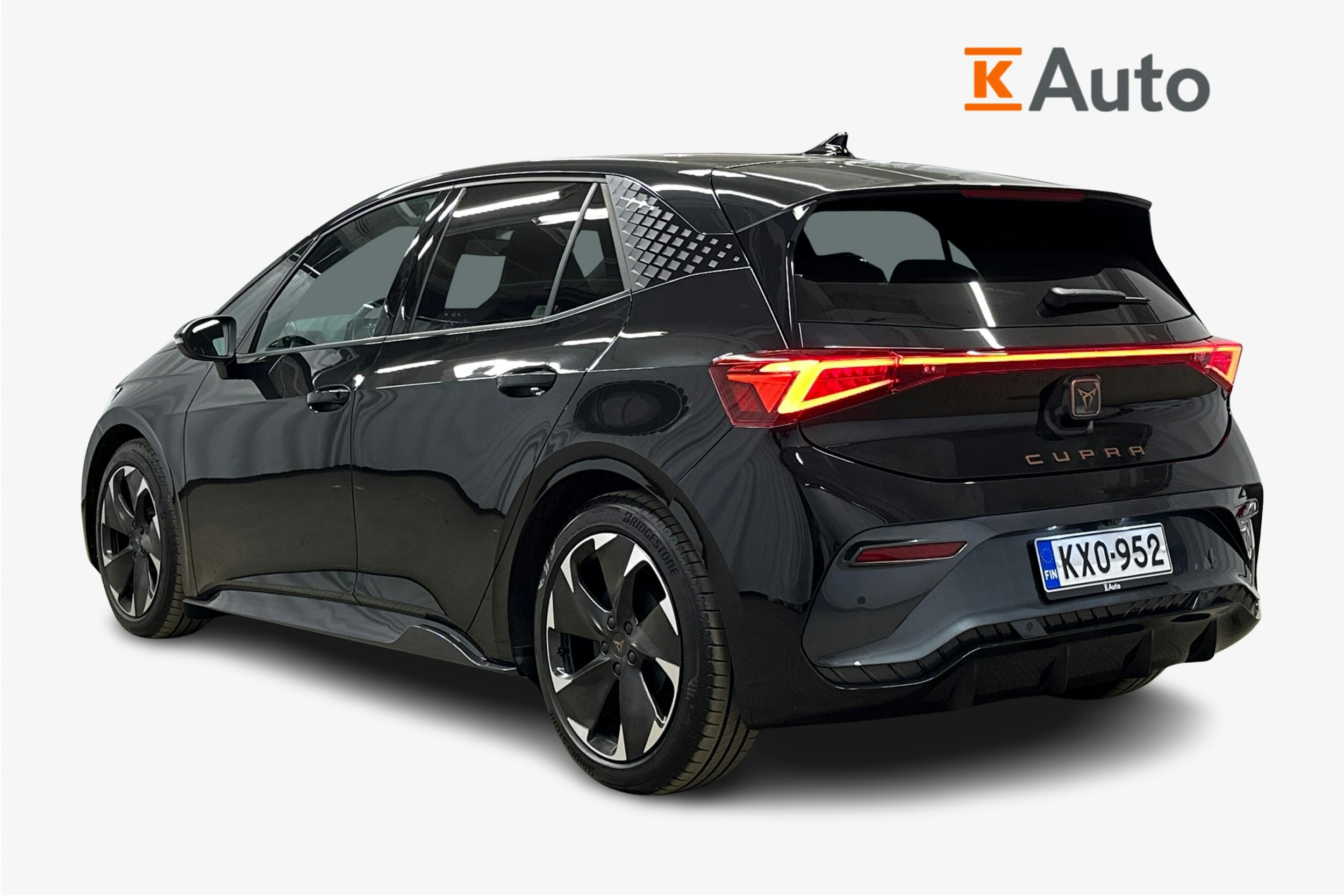 musta CUPRA Born 2025 kuva 2.