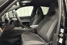 musta CUPRA Born 2025 kuva 15.