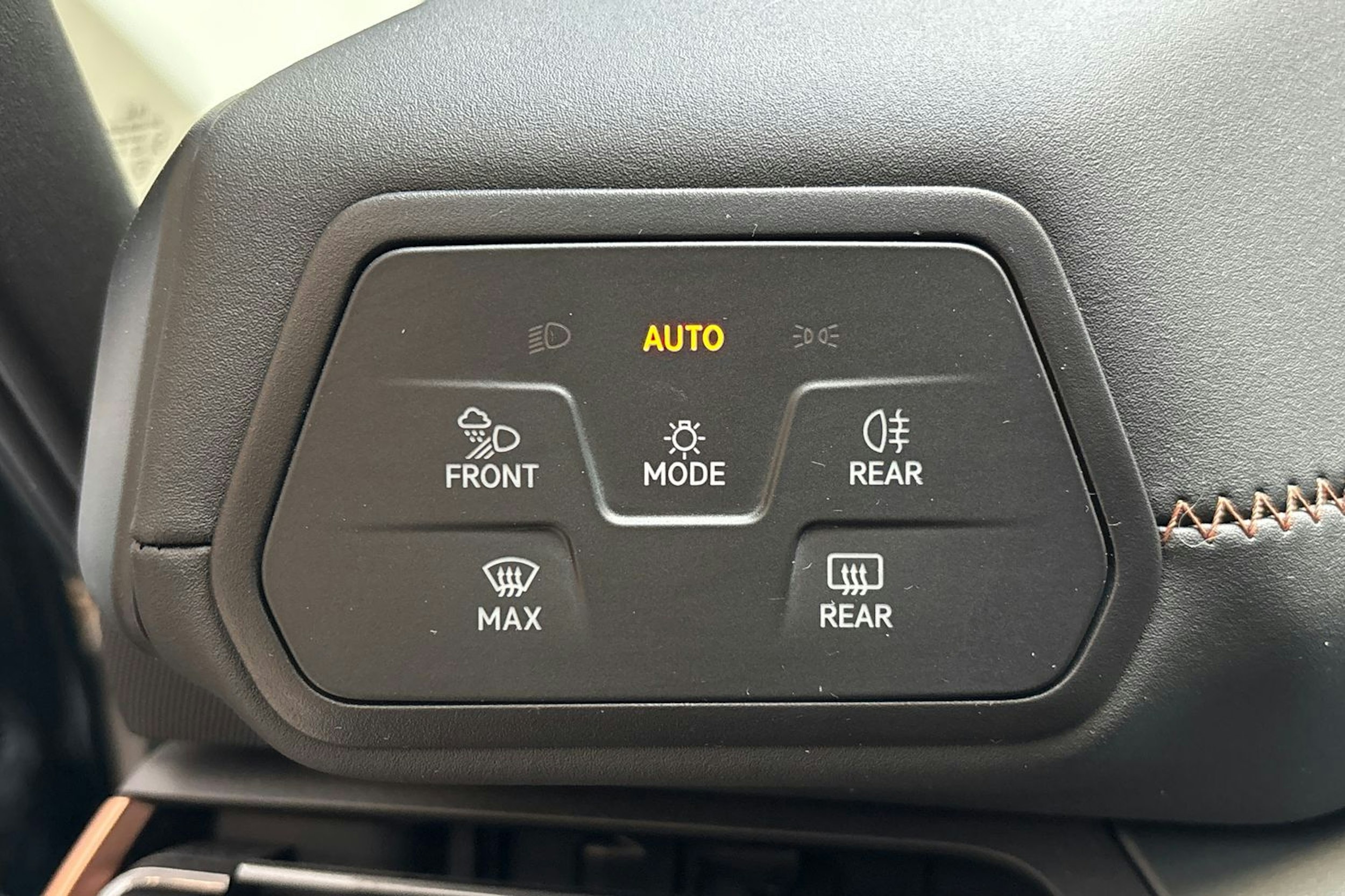 vihreä CUPRA Born 2025 kuva 19.