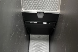 vihreä CUPRA Born 2025 kuva 32.