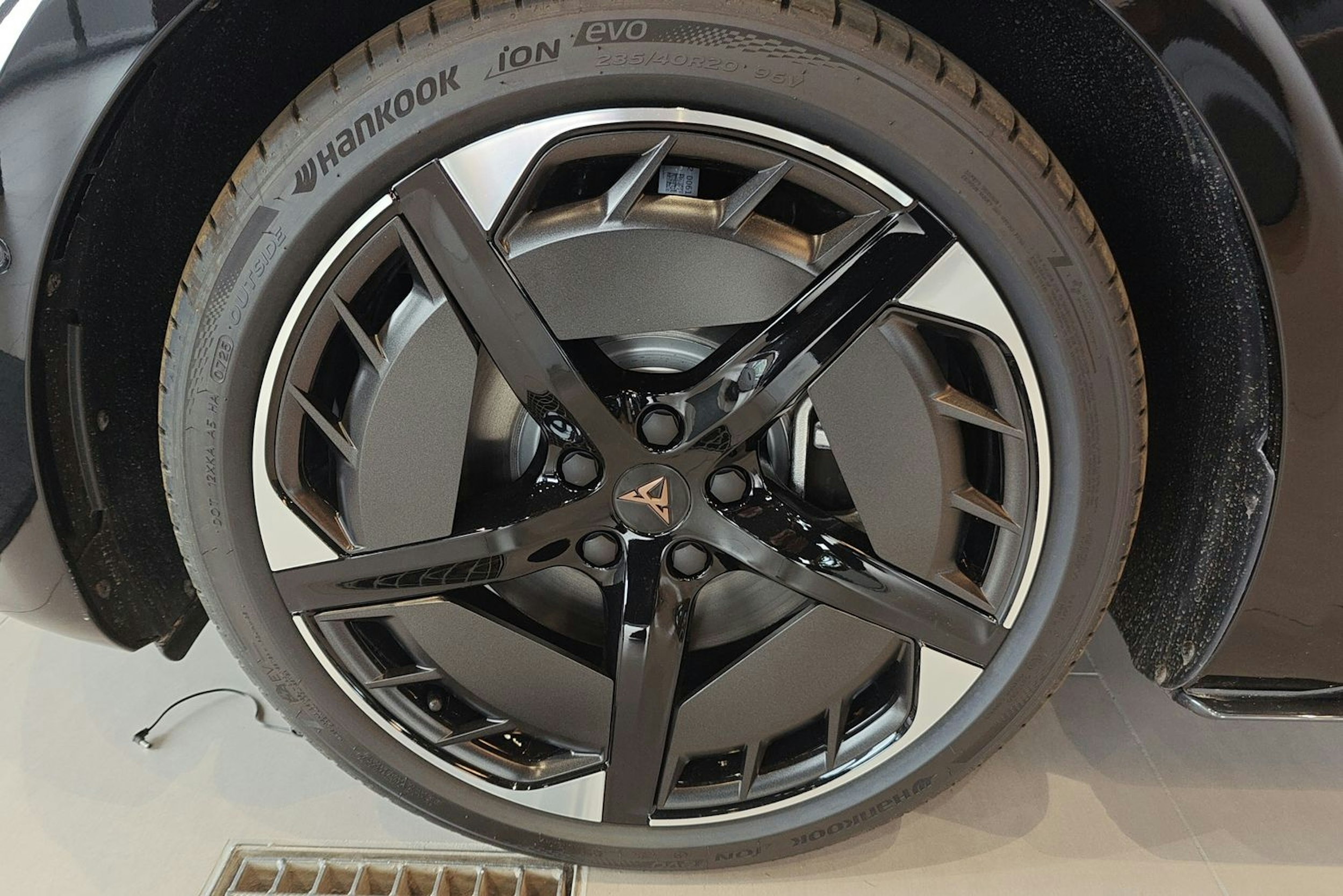 met. musta CUPRA Born 2025 kuva 10.
