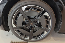 met. musta CUPRA Born 2025 kuva 10.