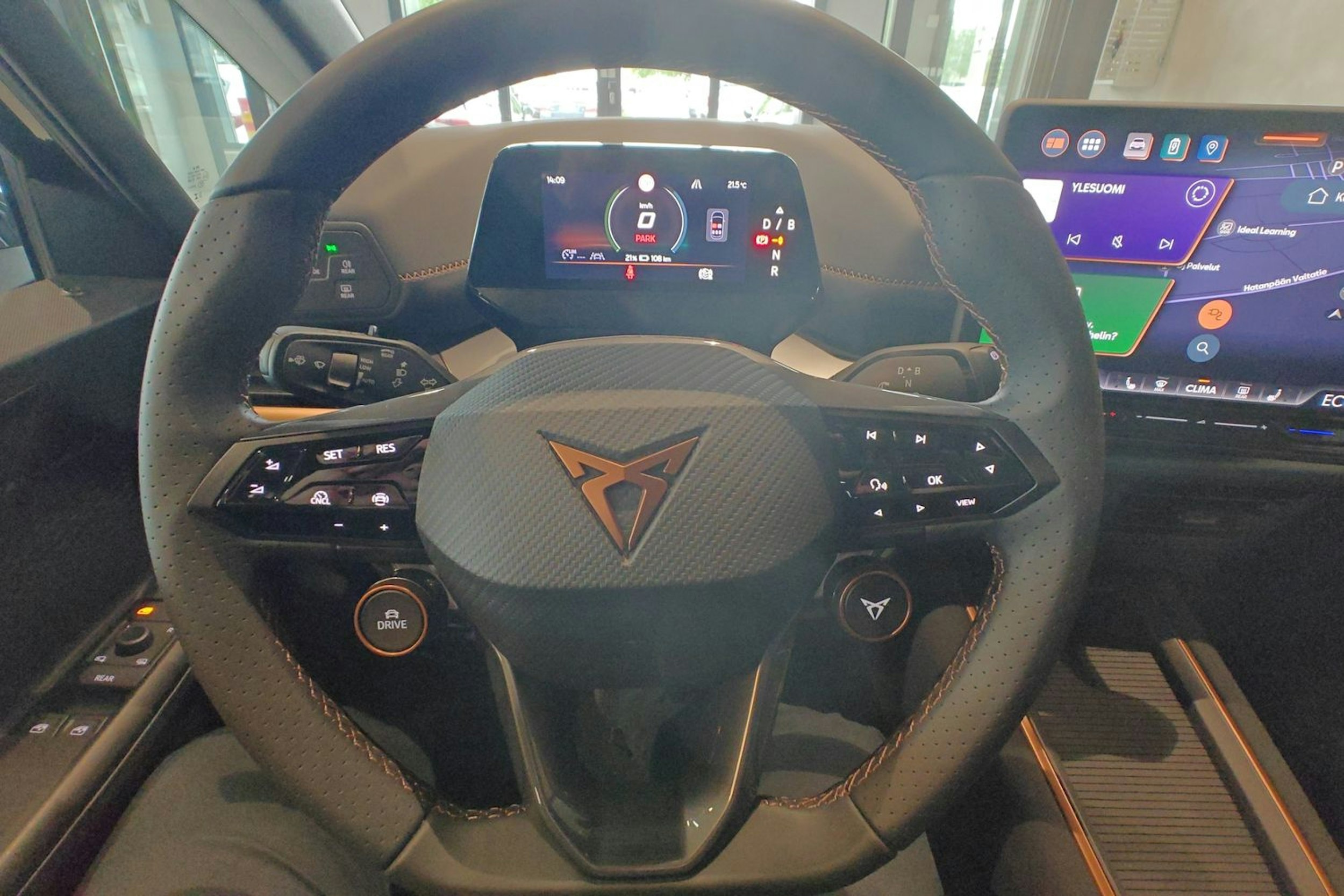 met. musta CUPRA Born 2025 kuva 11.