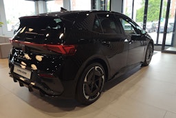 met. musta CUPRA Born 2025 kuva 15.
