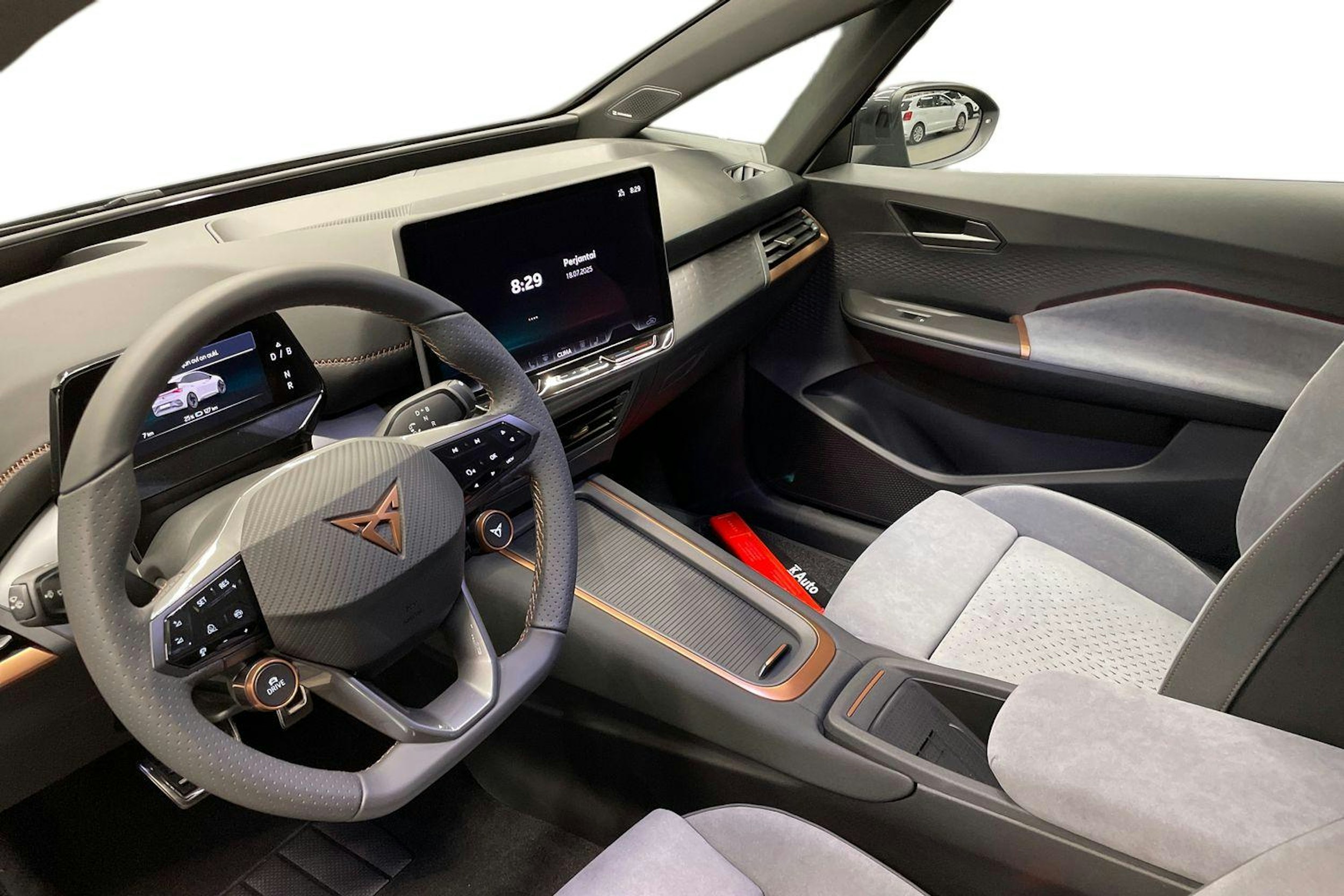 met. sininen CUPRA Born 2025 kuva 6.