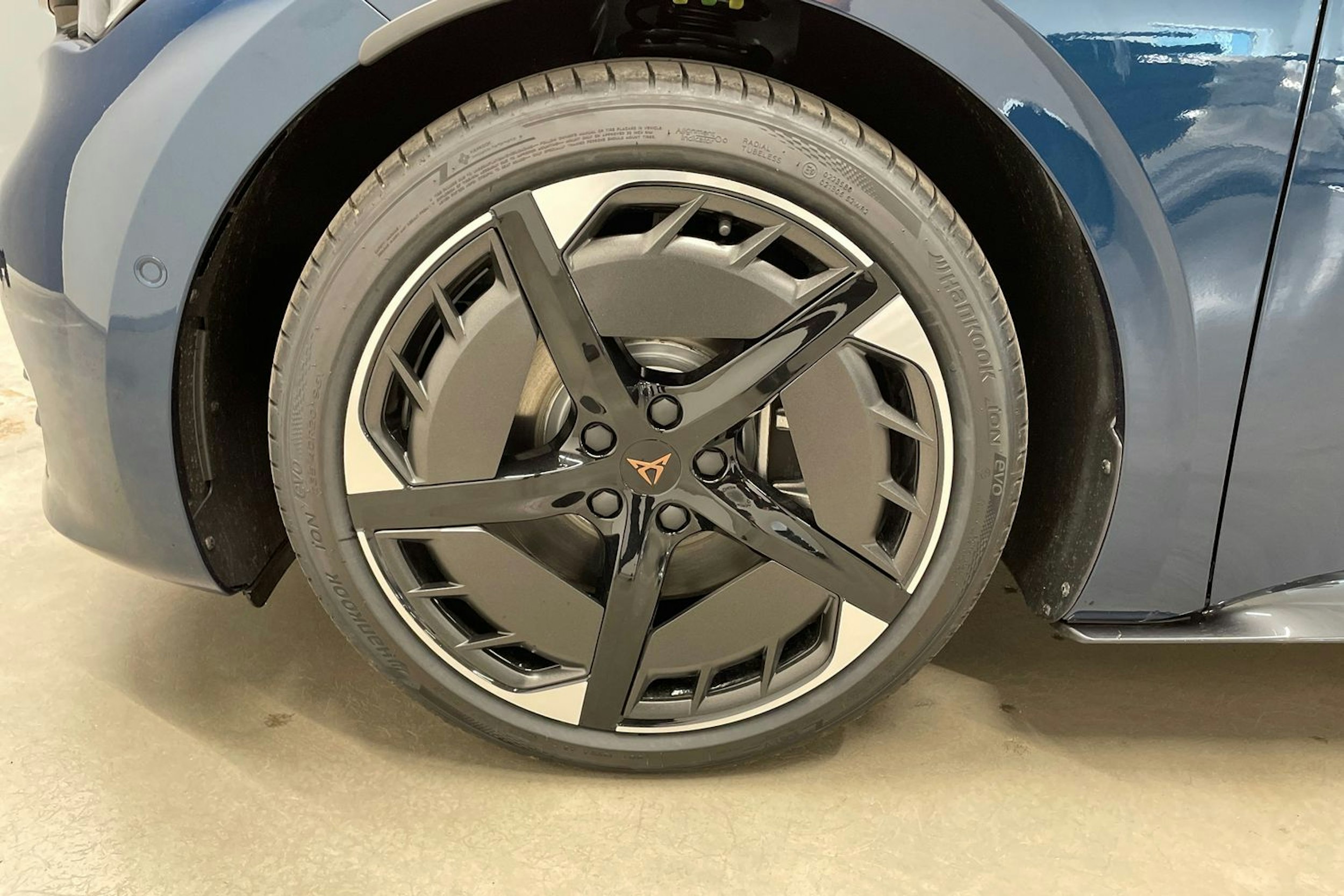 met. sininen CUPRA Born 2025 kuva 10.