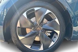 sininen CUPRA Born 2026 kuva 9.