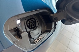 sininen CUPRA Born 2026 kuva 13.