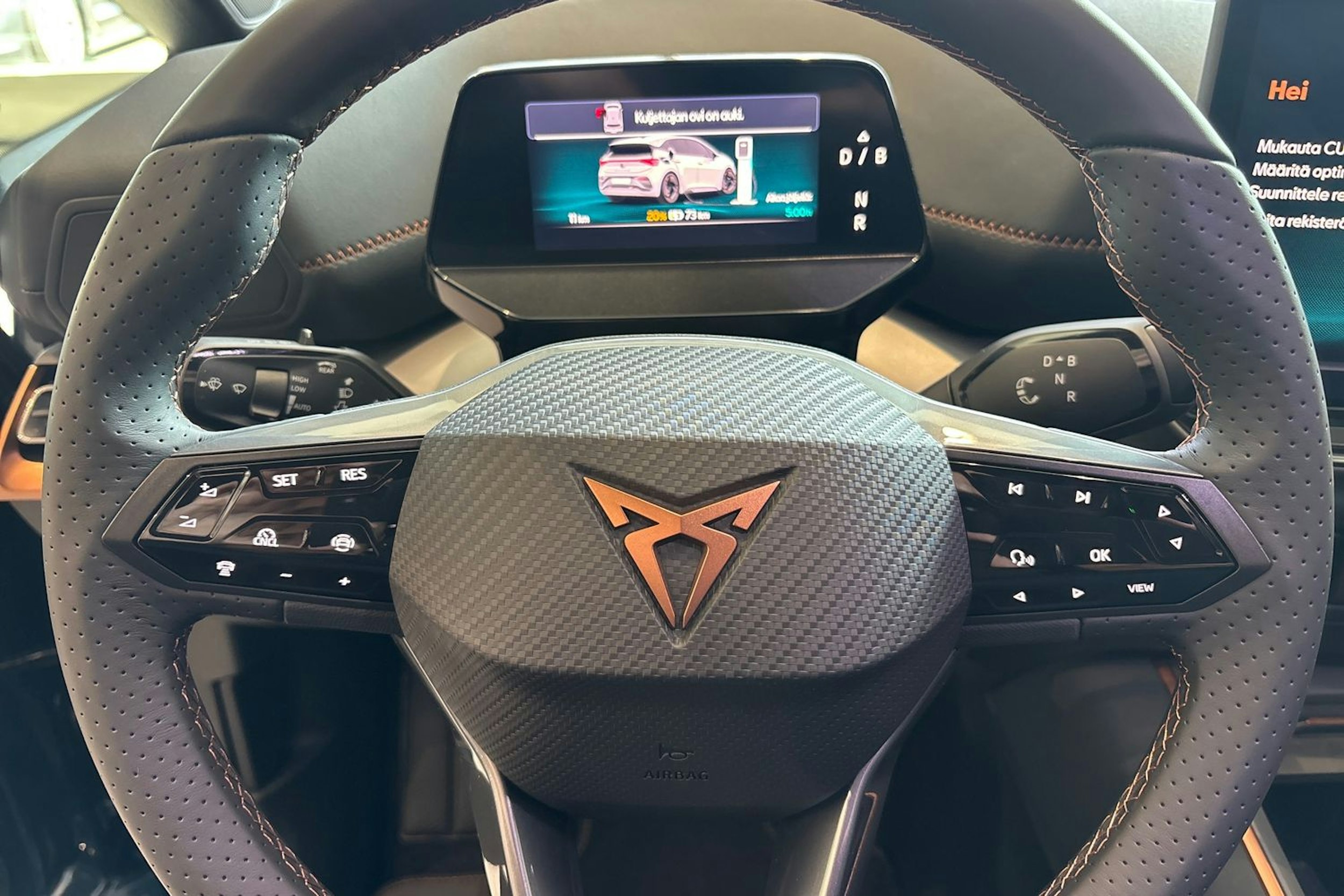 sininen CUPRA Born 2026 kuva 15.