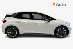 met. valkoinen CUPRA Born 2026 kuva 5.