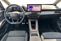 sininen CUPRA Born 2026 kuva 7.