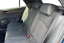 sininen CUPRA Born 2026 kuva 8.