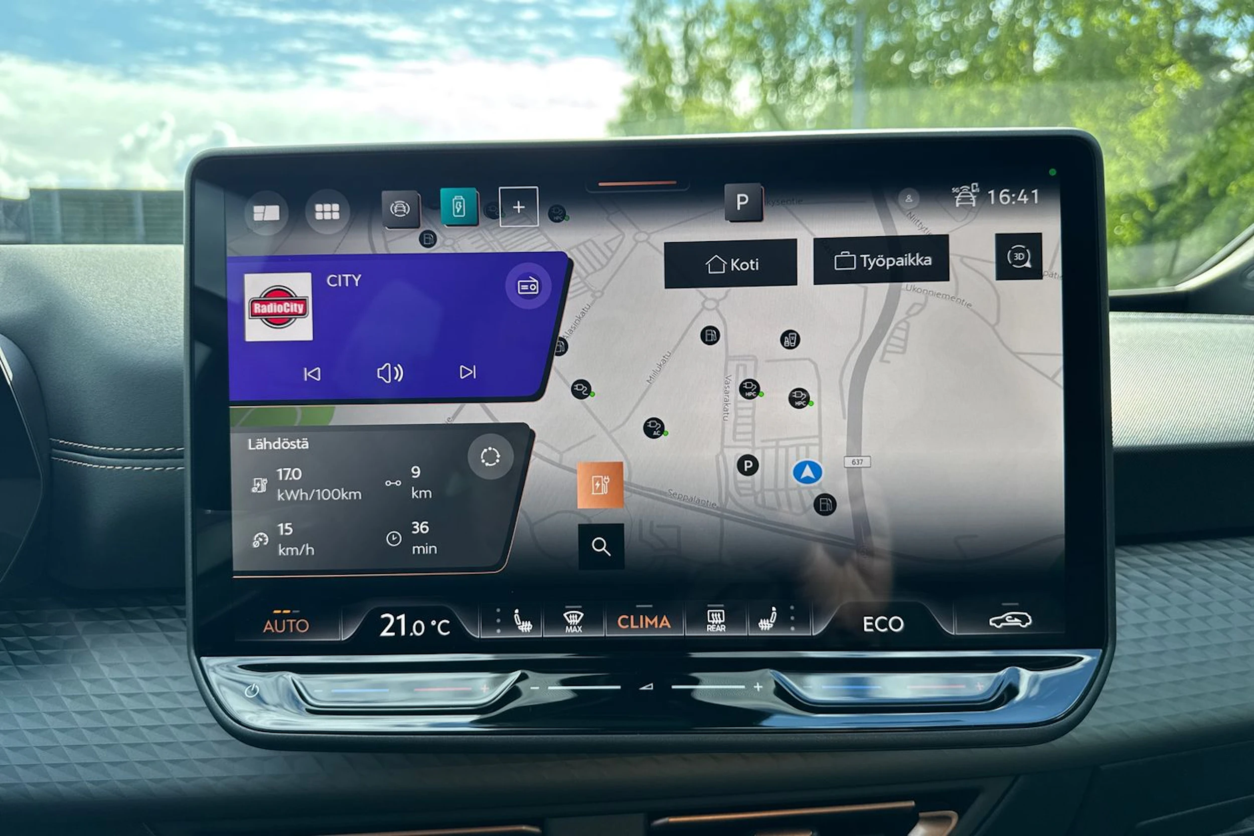 sininen CUPRA Born 2026 kuva 15.