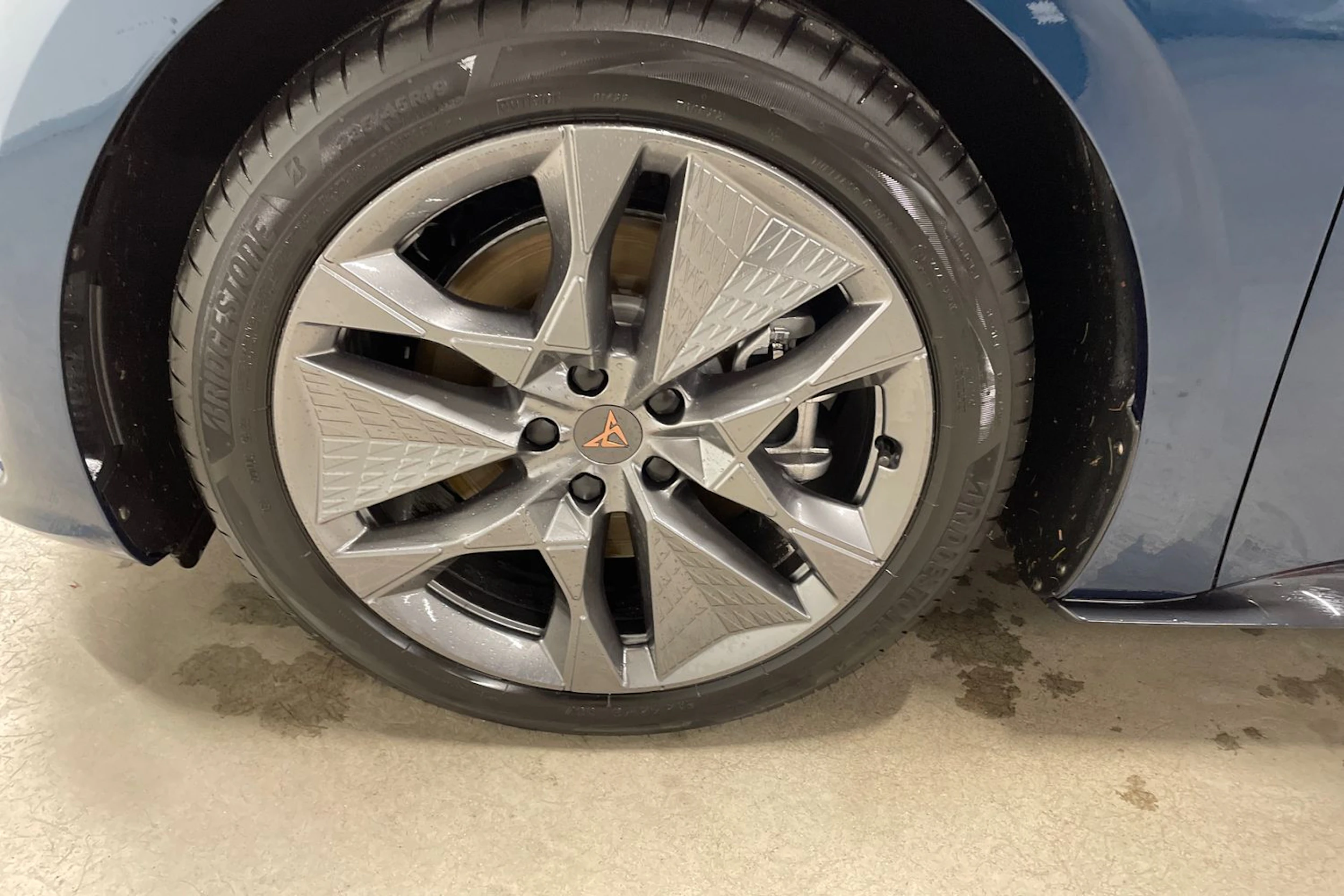 met. sininen CUPRA Born 2026 kuva 10.